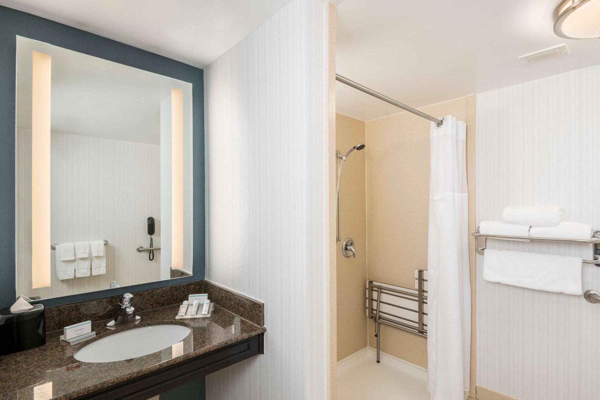 Hilton Garden Inn Silver Spring White Oak Kültér fotó