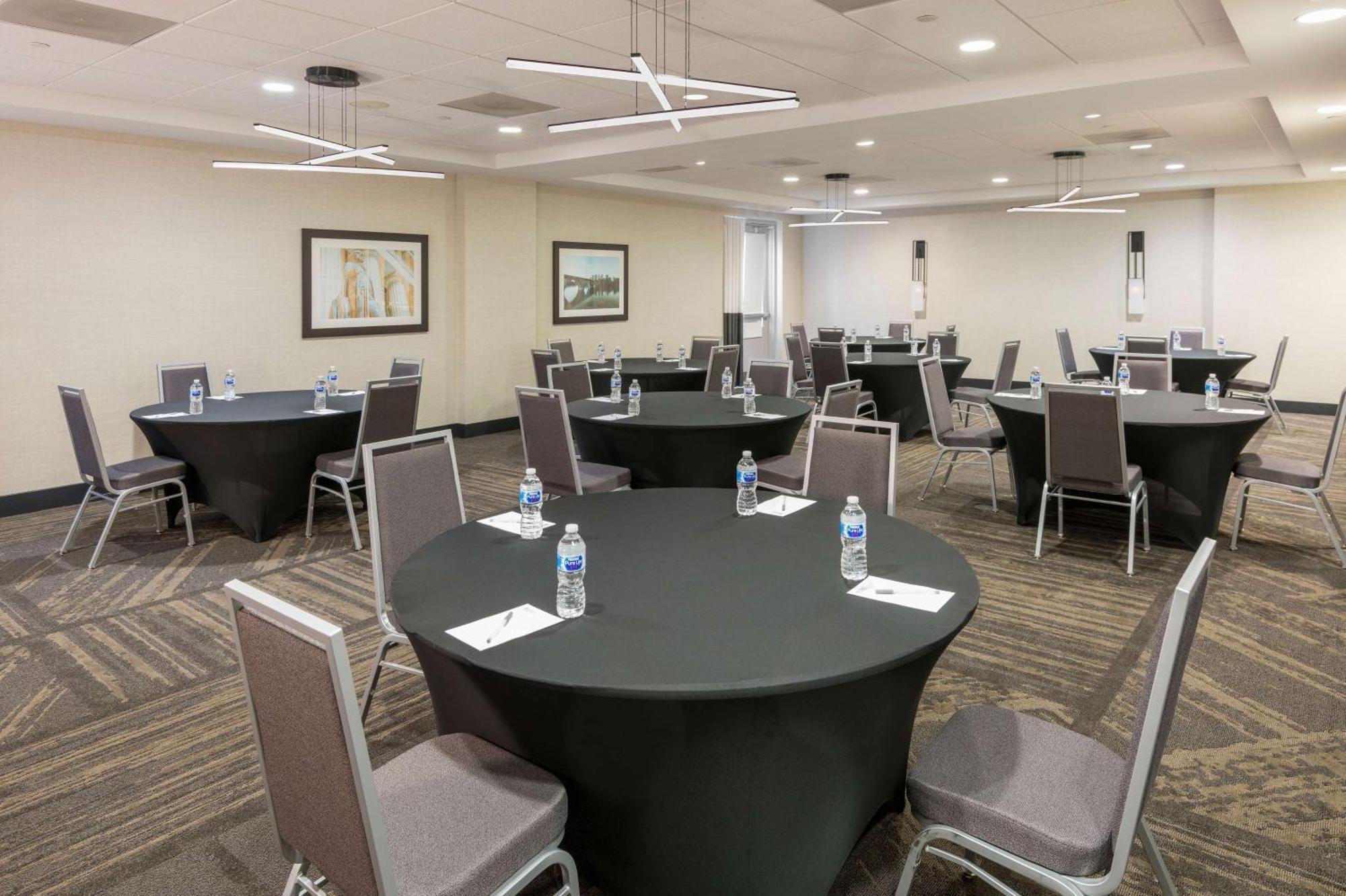 Hilton Garden Inn Silver Spring White Oak Kültér fotó